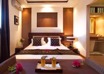 Chambre avec accès direct à la terrasse dans une villa de charme à louer à Nosy Be.